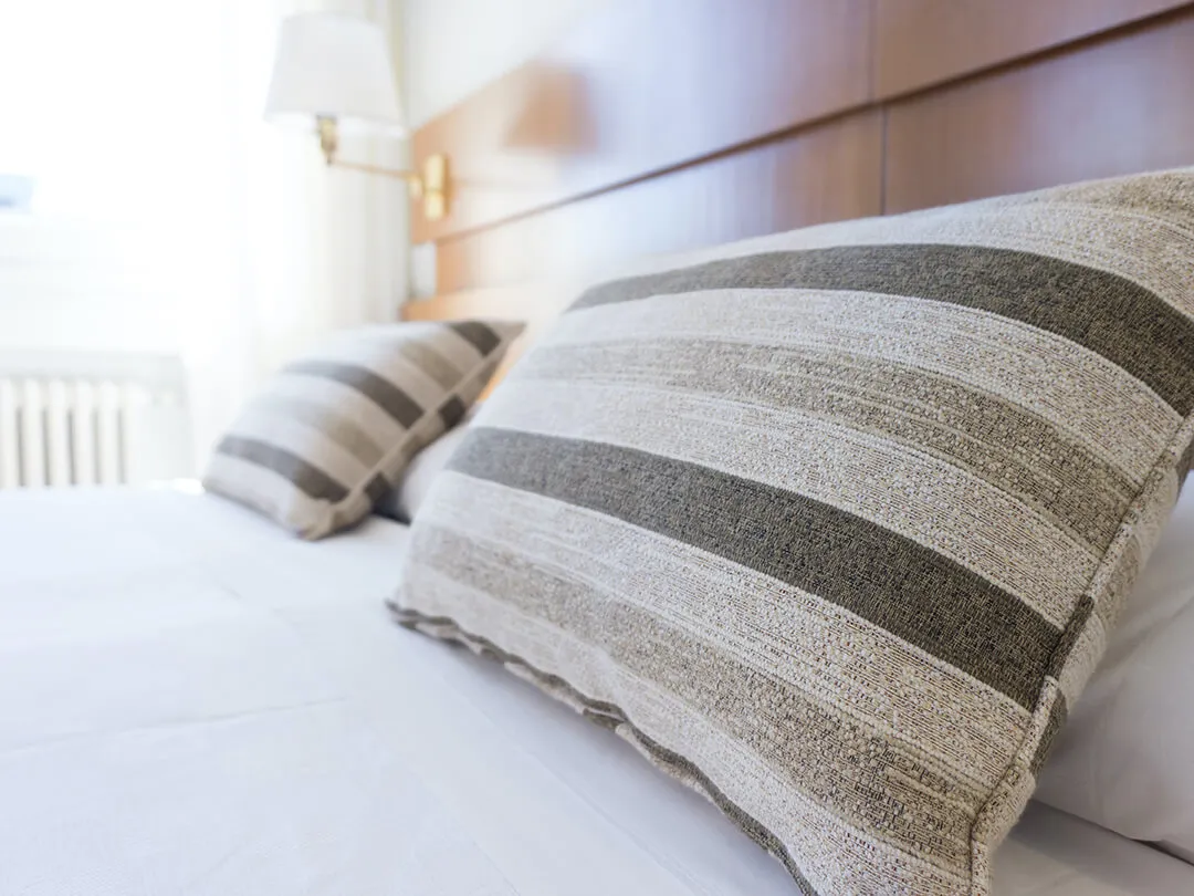 prestwick-aviation-services-hotel-room